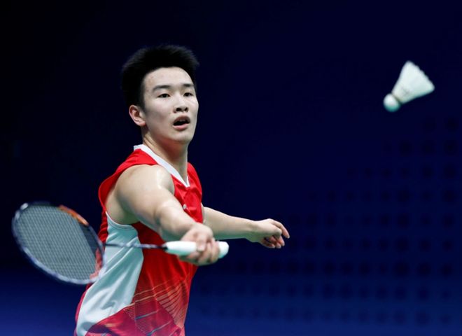 与她持之以 与她持之以